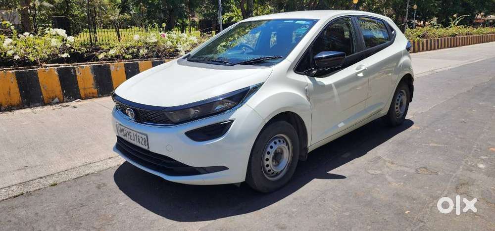 Tata Altroz 1.2 Xe, 2023, Petrol