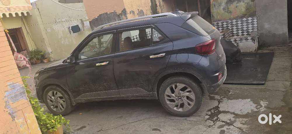 Hyundai Venue 2022 Diesel Car