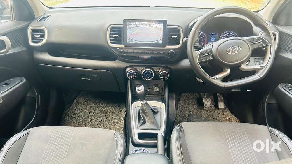 Hyundai Venue Petrol 2021