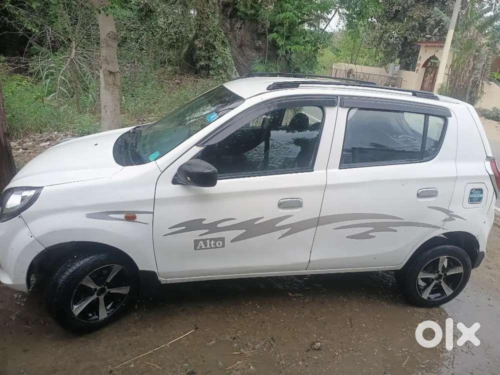 Maruti Suzuki 800 2013