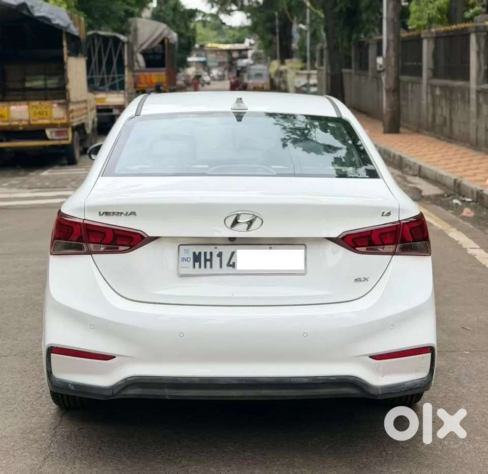 Hyundai Verna 1.6 Sx (o) Vtvt, 2018, Petrol