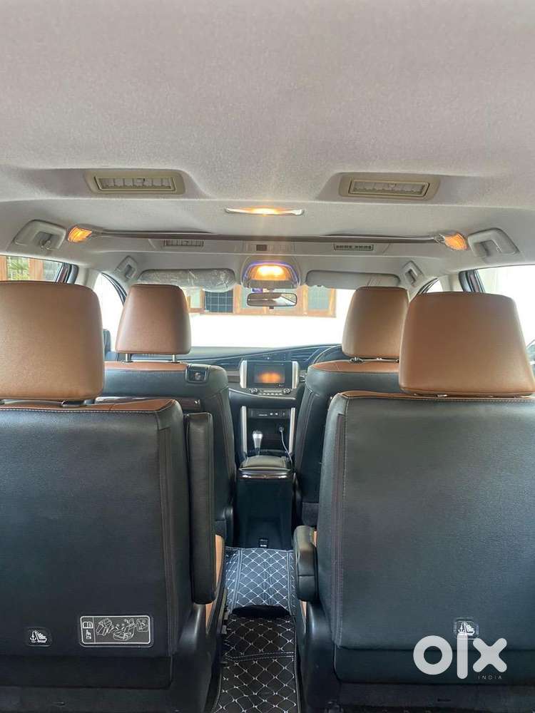 Toyota Innova Crysta 2017 Diesel 120000 Km Driven