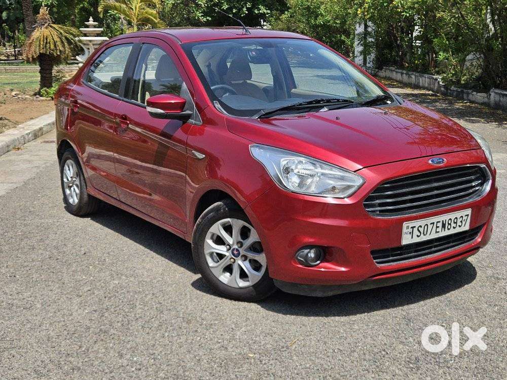 Ford Figo Aspire Titanium Blu, 2015, Petrol