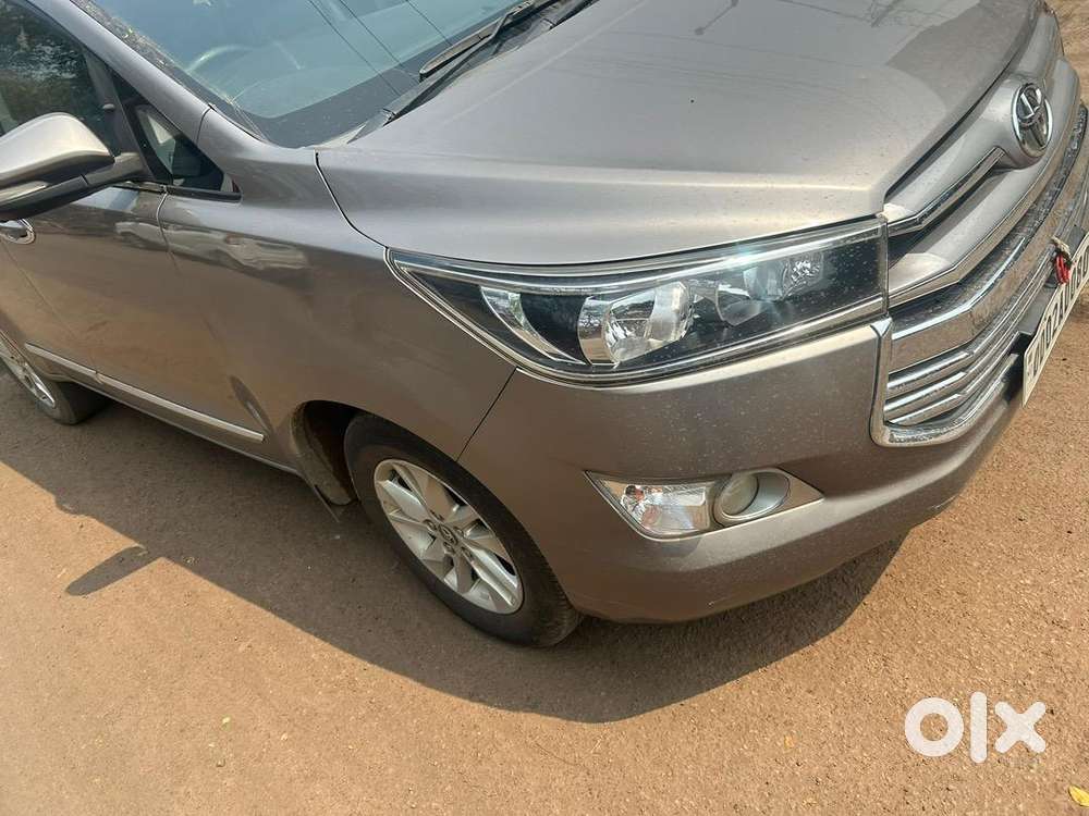 Toyota Innova Crysta 2017 Diesel Well Maintained