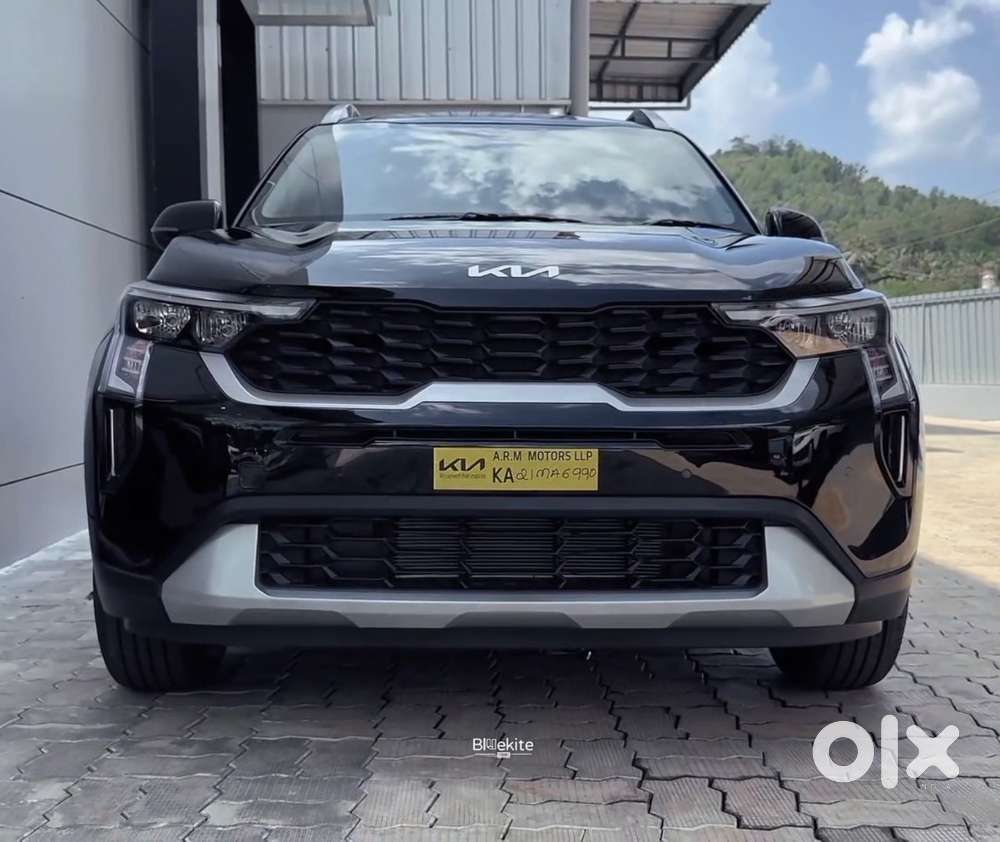 Kia Sonet 2025 Petrol Well Maintained