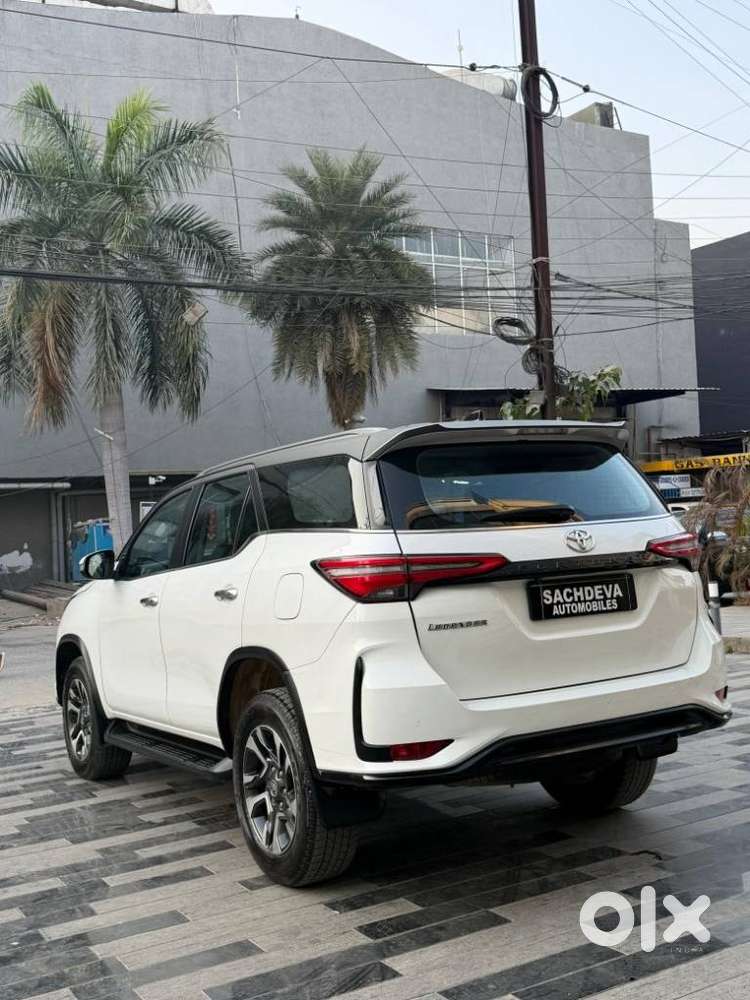 Toyota Fortuner Legender 4x2 At 2.8, 2024, Diesel