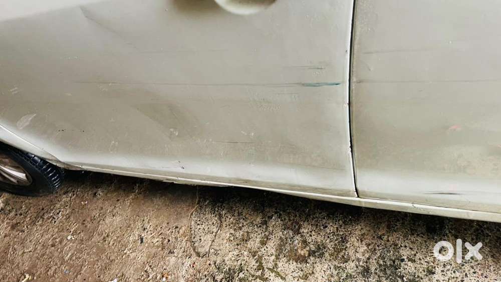 Maruti Suzuki Swift Zxi Top Model 2015 Petrol 70000 Km Driven