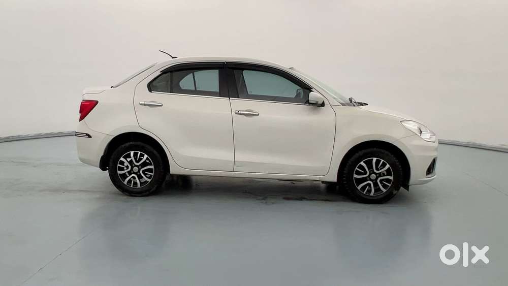 Maruti Suzuki Dzire Vxi Ags, 2022, Petrol