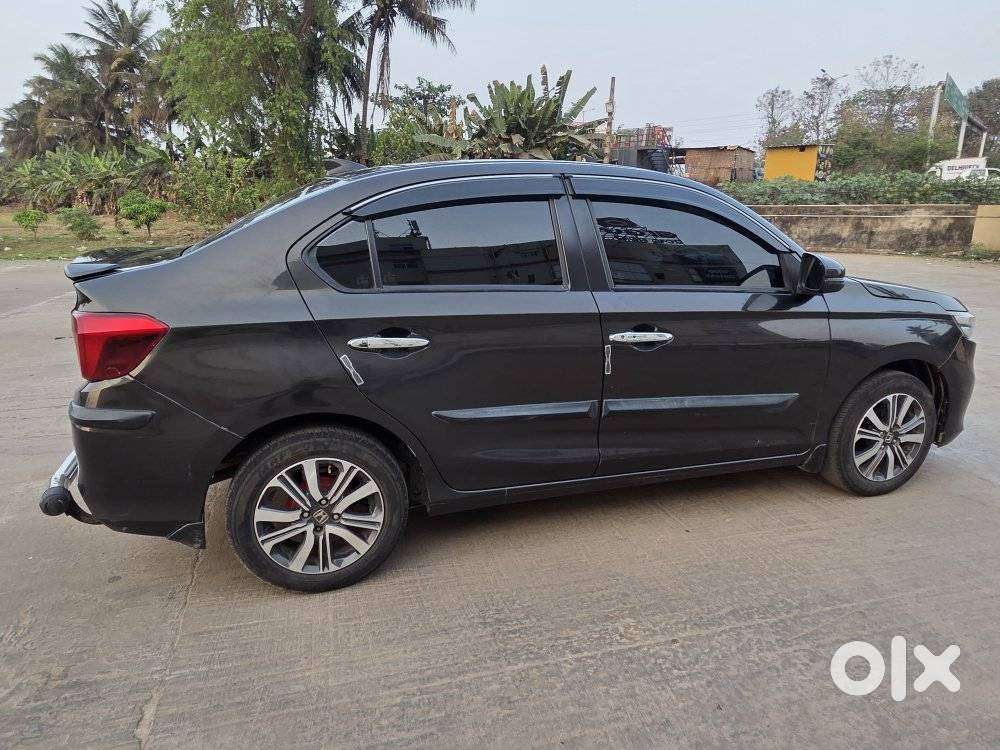 Honda Amaze 2nd Gen Vx, 2022, Petrol