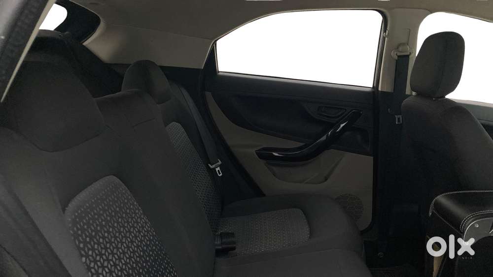 Tata Nexon 1.2 Revotron Xma, 2018, Petrol