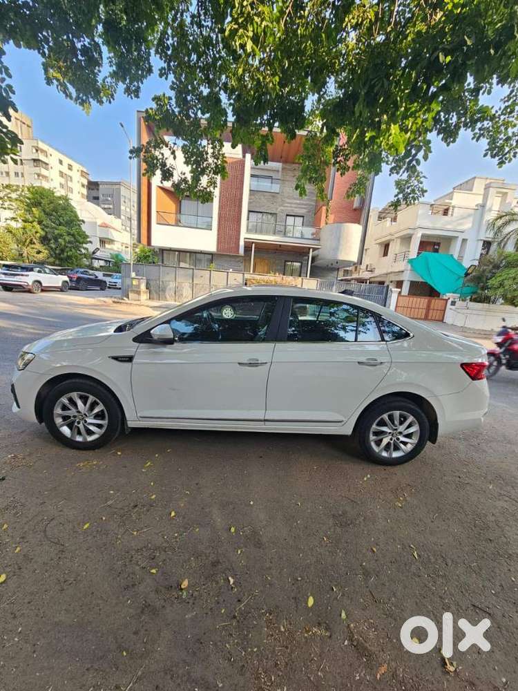 Skoda Slavia 1.0 Ambition Tsi, 2023, Petrol