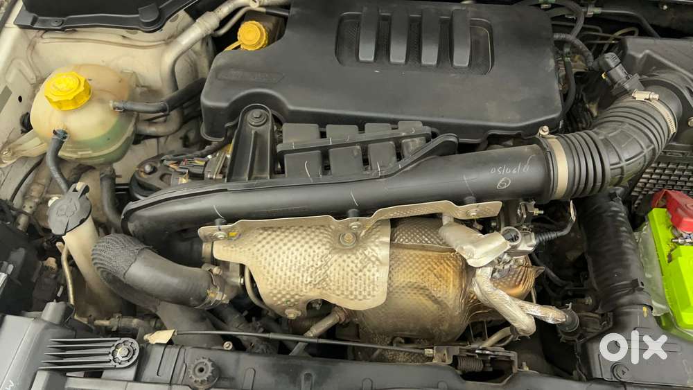 Mahindra Xuv300 W8 (o) 1.5 Diesel Amt, 2023, Diesel