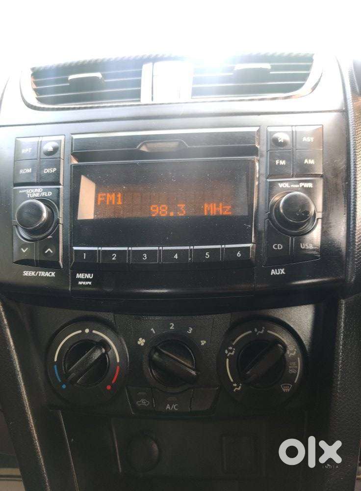 Maruti Suzuki Swift Vxi + Manual, 2016, Petrol