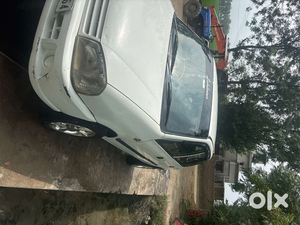 Zen Lxi 2005 Petrol White  Color