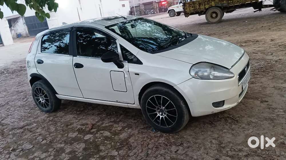 Fiat Grande Punto 2013 Diesel 132000 Km Driven