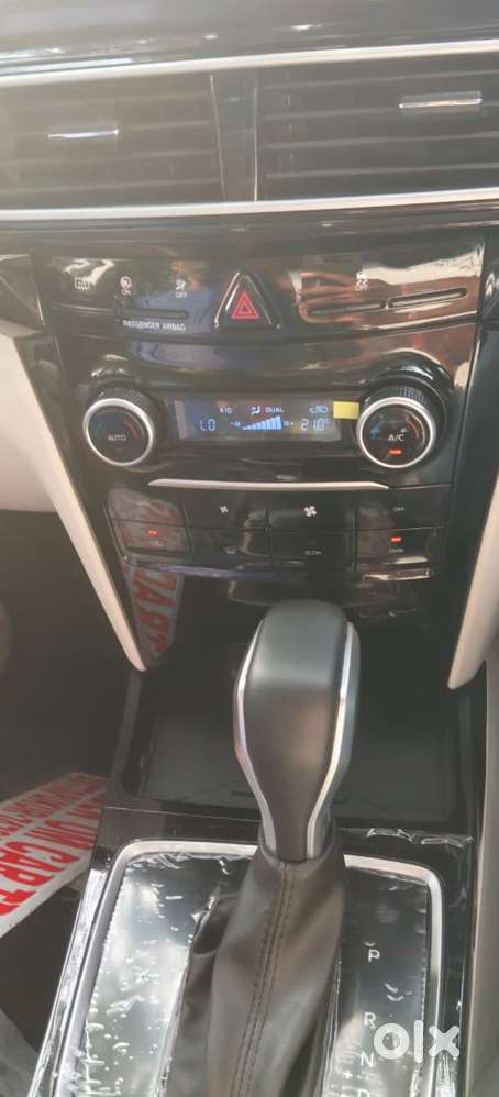 Mahindra Xuv 3xo, 2026, Petrol