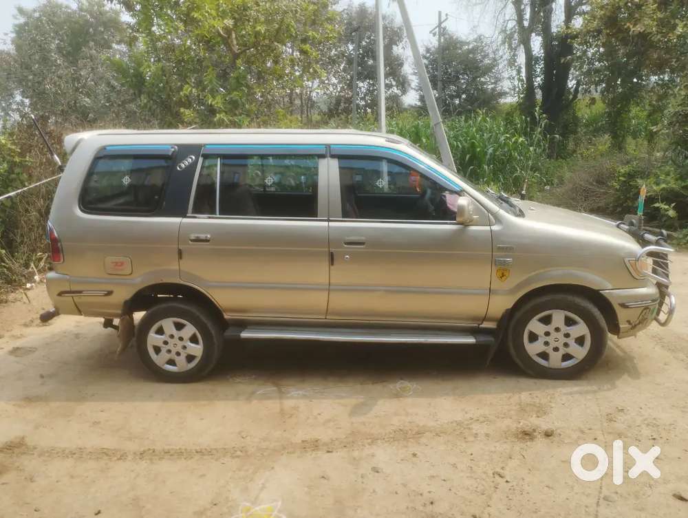 Chevrolet Tavera Neo 2012