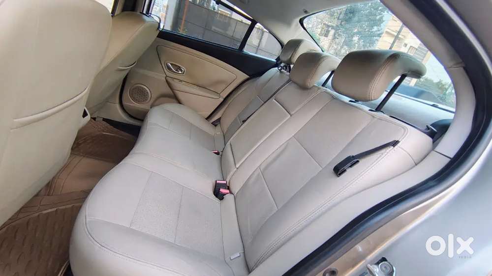 Renault Fluence 2012 Diesel 64000 Km Driven, Showroom Service History