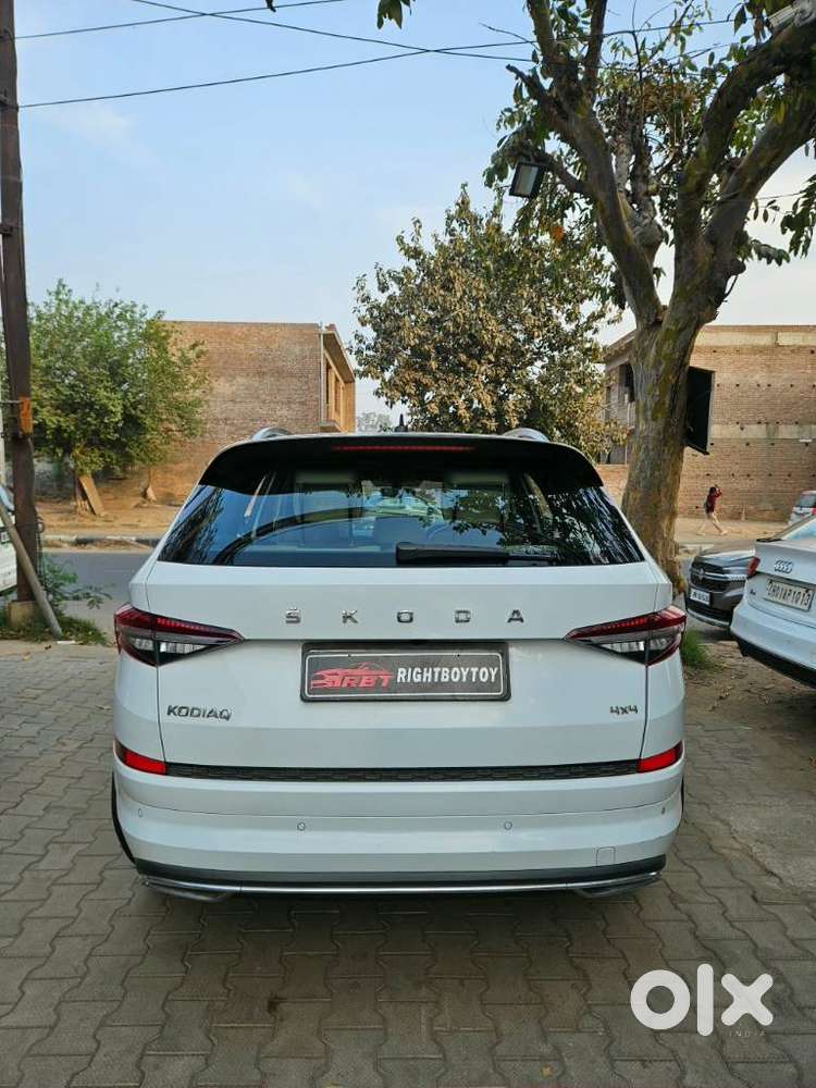 Skoda Kodiaq 2.0 L&k Tsi Dsg, 2023, Petrol