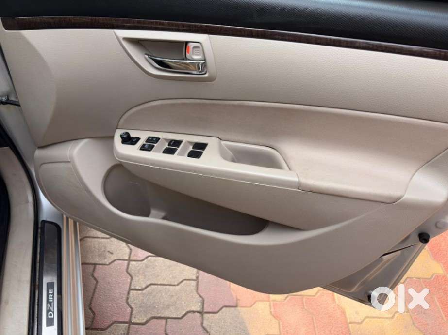 Maruti Suzuki Dzire 1.2 Vxi, 2016, Petrol