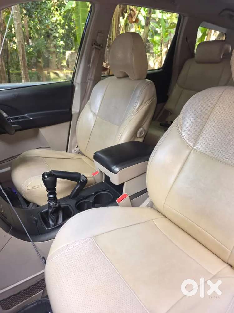 Mahindra Xuv500 W6  2017  Diesel  Manual  Single Owner