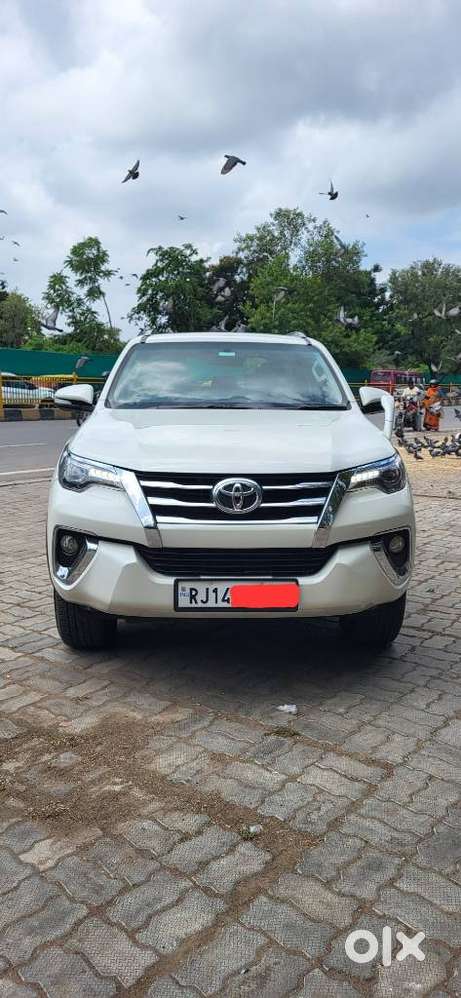 Toyota Fortuner 4x4 At, 2017, Diesel
