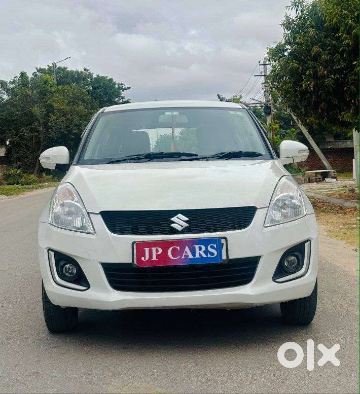 Maruti Suzuki Swift Vxi + Manual, 2017, Petrol