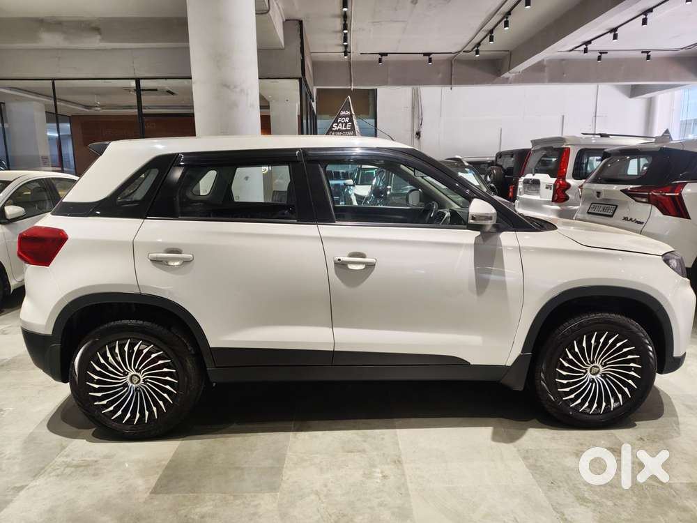 Maruti Suzuki Brezza 1.5 Lxi Smart Hybrid, 2021, Petrol