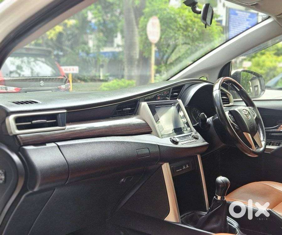 Toyota Innova Crysta 2.7 Vx Mt, 2019, Diesel