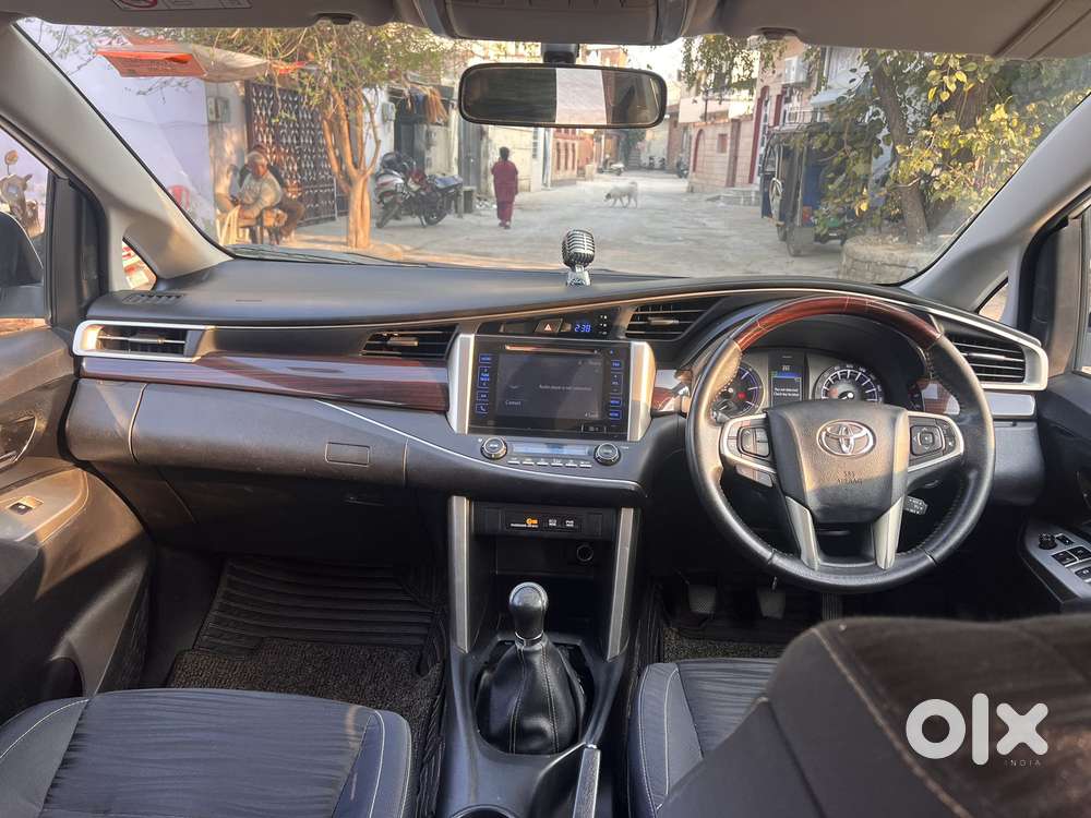 Toyota Innova Crysta