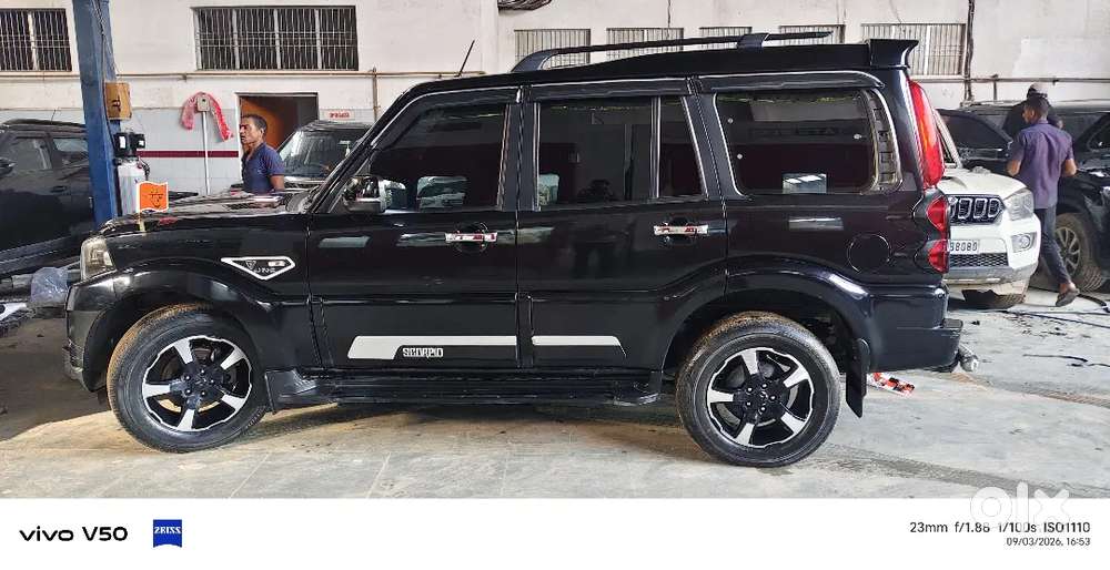 Mahindra Scorpio Classic 2023 Manual Diesel