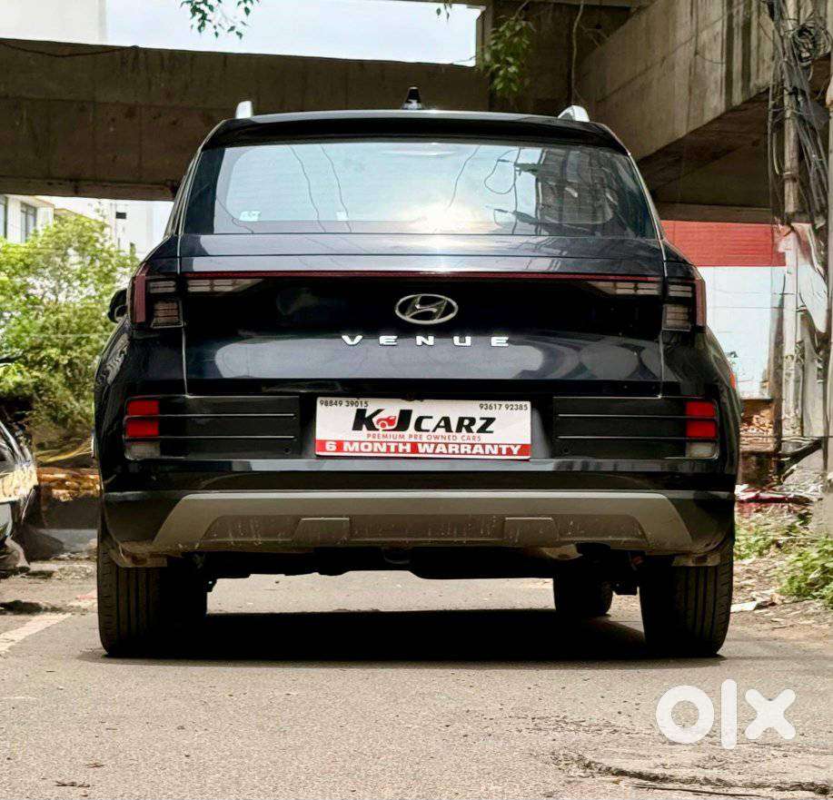 Hyundai Venue 1.2 S (o), 2024, Petrol