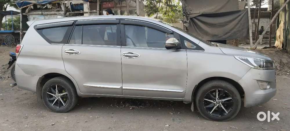 Toyota Innova Crysta 2018 Diesel 93000 Km Driven
