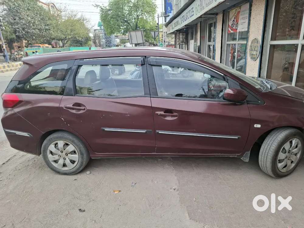 Honda Mobilio 2014 Diesel Model
