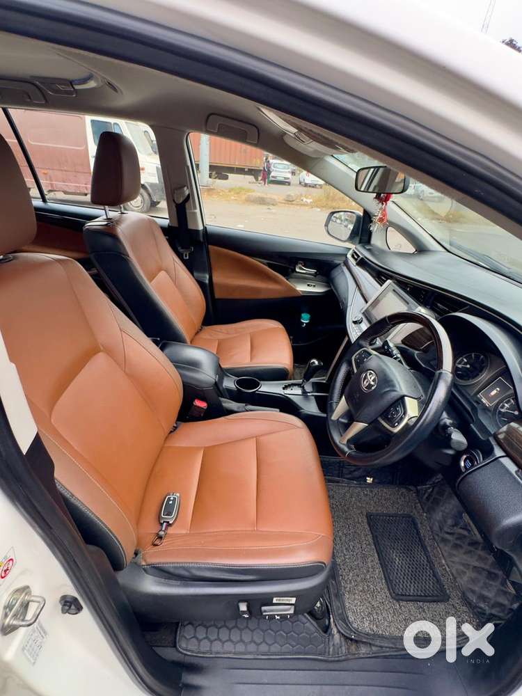 Toyota Innova Crysta 2.8z Automatic, 2019, Diesel