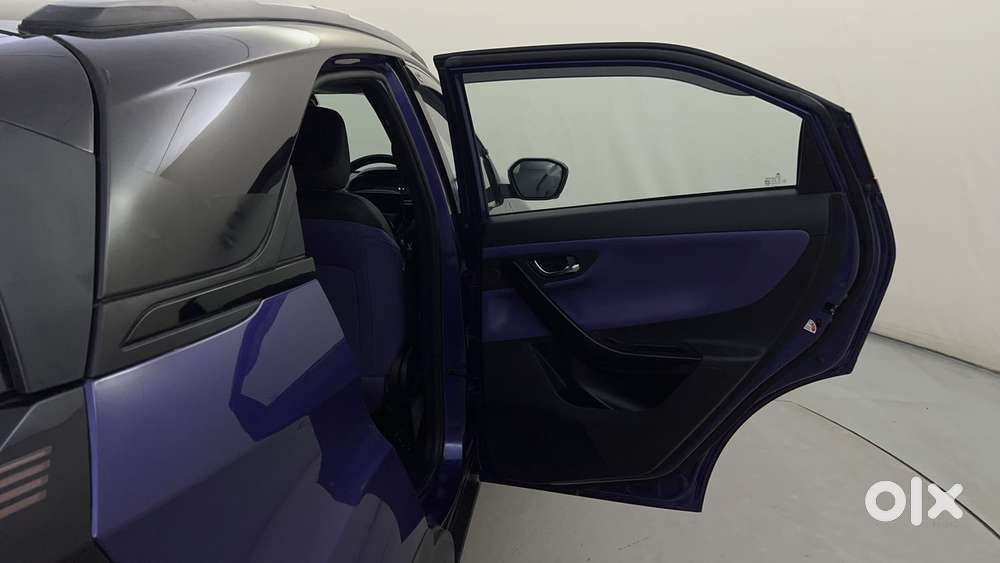 Tata Nexon Fearless Plus S Purple 1.2 Revotron Petrol 7dca Dual Tone..
