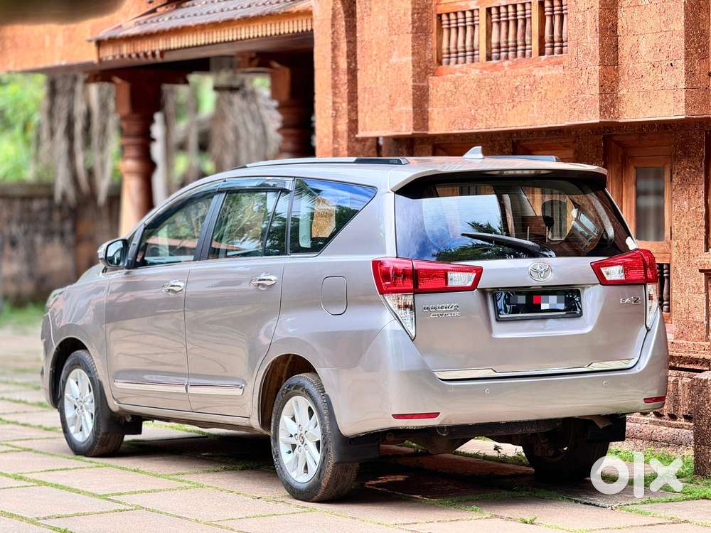 Toyota Innova Crysta 2.4 G Mt 8s, 2018, Diesel