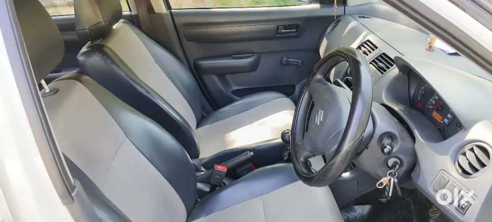 Maruti Suzuki Dzire Tour 2017