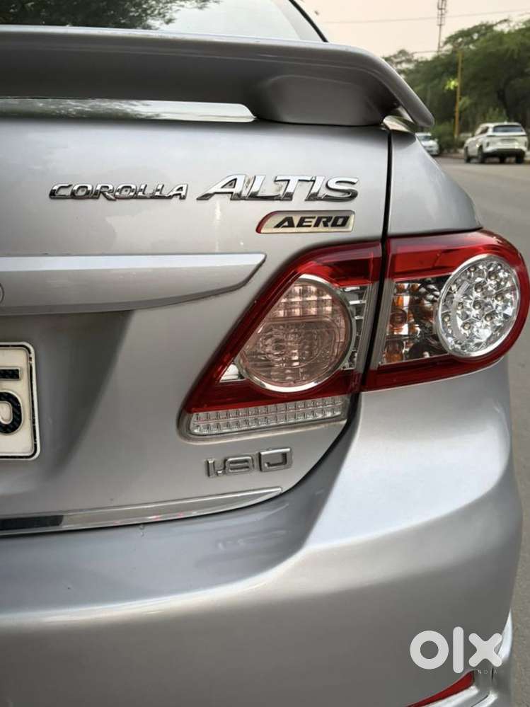 Toyota Corolla Altis 1.8 J, 2012, Petrol