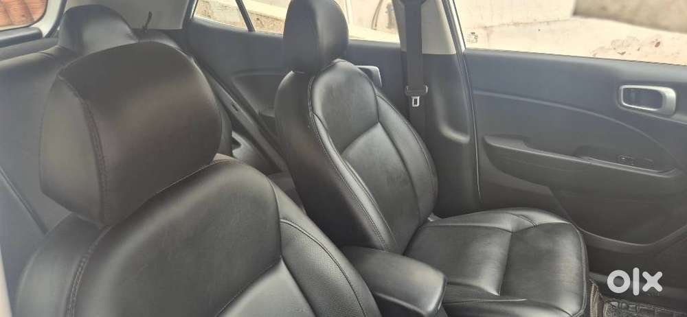 Hyundai Venue 1.2 S (o), 2020, Petrol