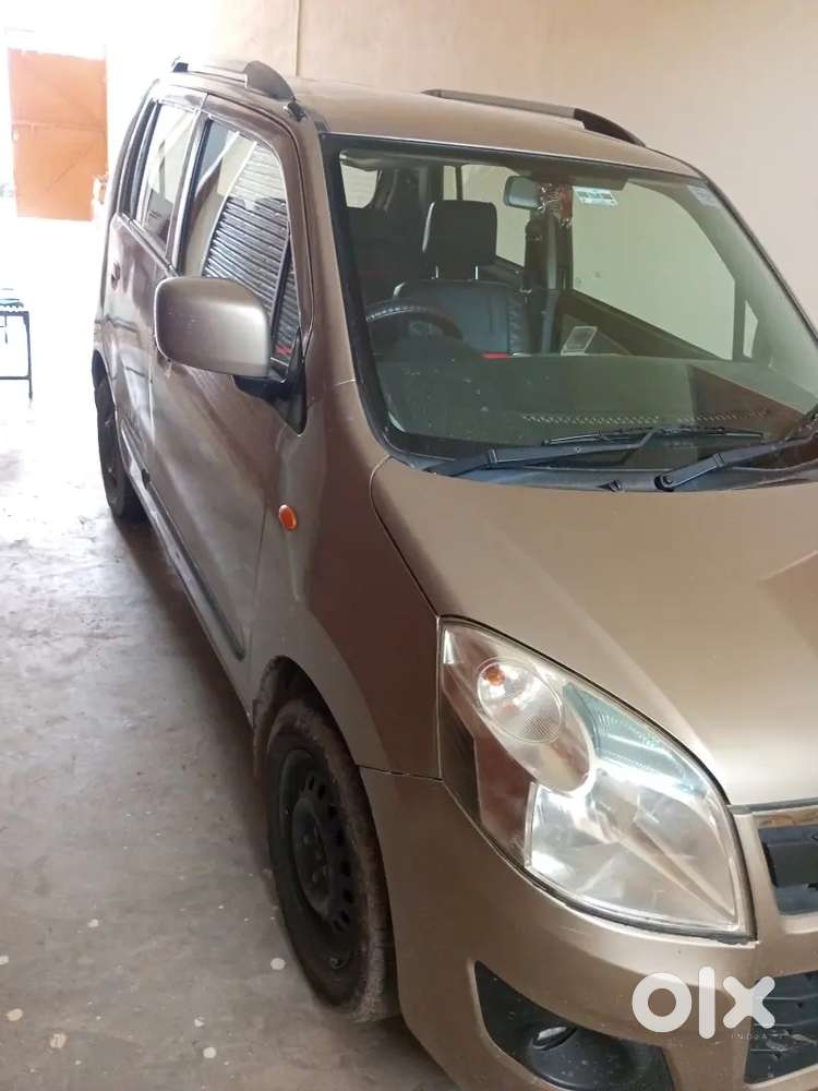 Wagon R 2015. Petrol