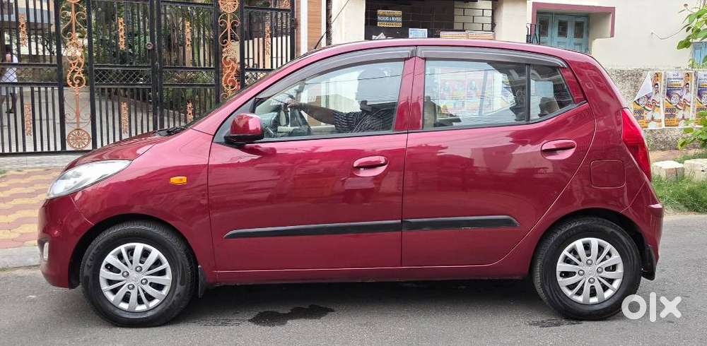 Hyundai I10 Sportz 1.1 Irde2, 2017, Petrol