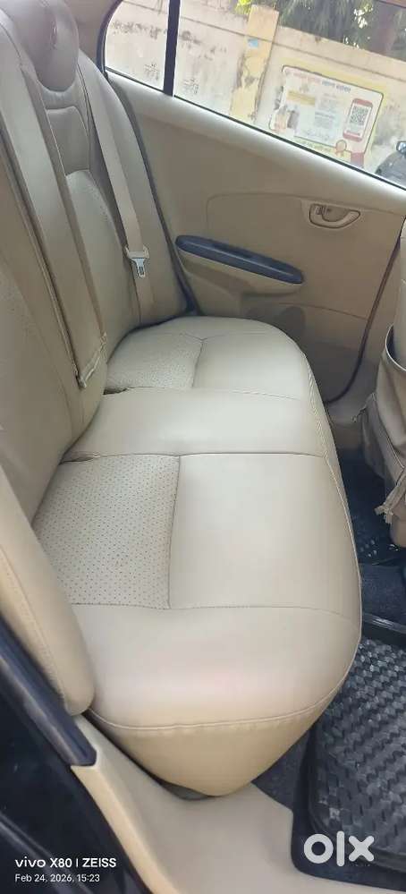 Honda Amaze 2nd Gen 2015 Diesel 73000 Km Driven