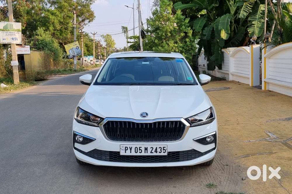 Skoda Slavia Style 1.0l Tsi At, 2022, Petrol