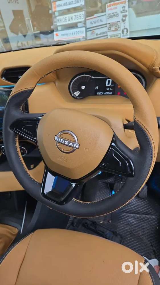 Nissan Magnite 1.0 Xv Premium 2025