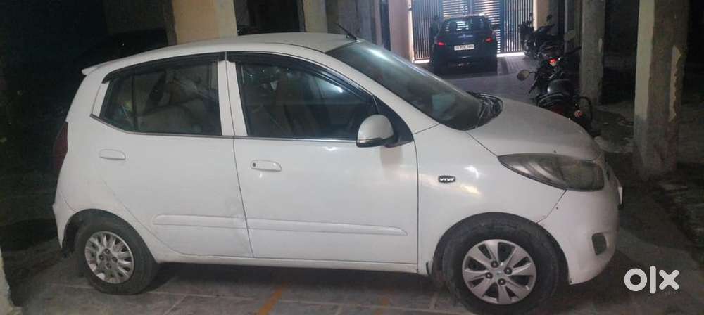 Hyundai I10 Automatic Cng Plus Petrol