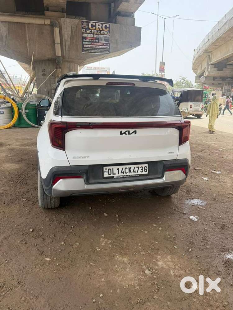 Kia Petrol Car 2025