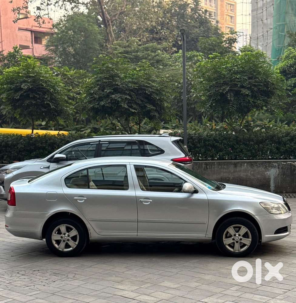 Skoda Laura 1.8 Tsi Ambiente, 2012, Petrol