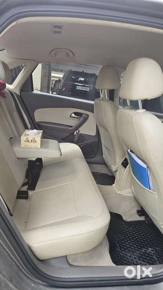 Volkswagen Vento 1.6 Tdi Diesel Highline 2013