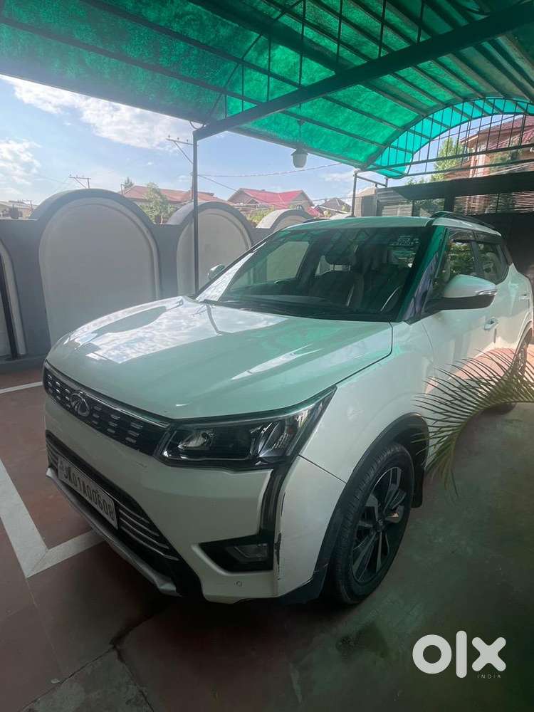 Mahindra Xuv300 2021 Petrol Well Maintained